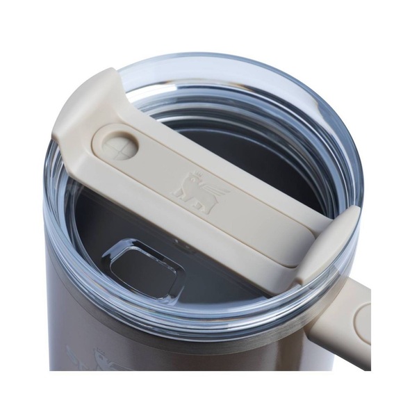 Stanley 30oz HONEY TALKS Tumbler e.l.f.  NEW TARGET DROP - Picture 3 of 3